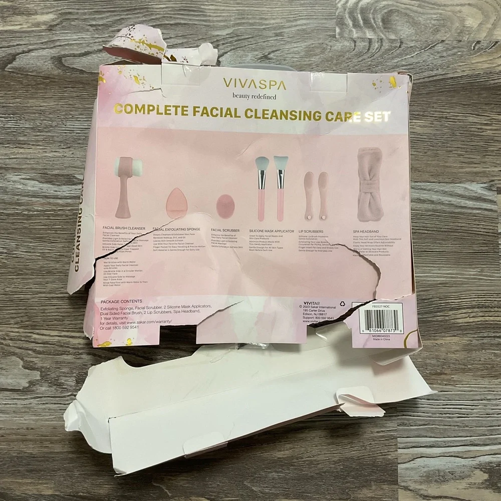VIVASPA Complete Facial Cleansing Care Set NWT